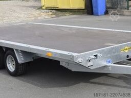 HUMBAUR Autotranporter, Baumaschinentransporter