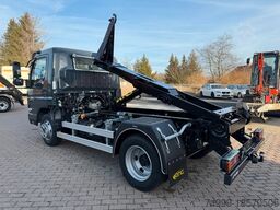 FUSO Canter 7C18 Abrollkipper kurzer Radstand 2800mm