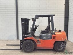 Toyota 42-7 FD 35