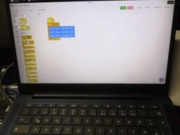 Dobot CR5 - Vorführroboter mit Chromebook