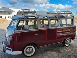 VOLKSWAGEN T 1 Samba mit Safarifenster