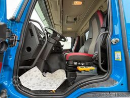 VOLVO 450 8x4 Abrollkipper MEILLER Kran PENZ 17L8.50R