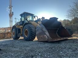 Caterpillar 966M