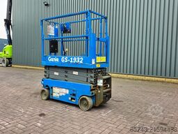 Genie GS1932 Electric, Working Height 7.8 m, 227kg Capac