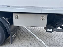 DAF CF 300 FA / Carrier Multi Temp Koeler / Burgers...