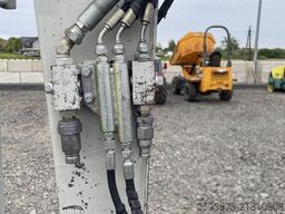 Takeuchi TB 235 POWERTILT