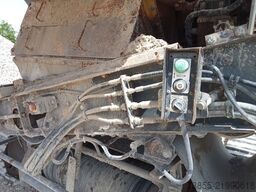 Komatsu BR380JG