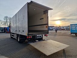 Mercedes-Benz Antos 1830 4x2 - Box with sidedoors - Zepro loa...