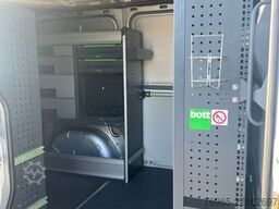 MERCEDES-BENZ Sprinter 314 AUTOMATIK NAVI TOTWINKEL KAMERA LED