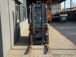 NISSAN FD01A15 duplo330 sideshift / 4e Functie DIESEL FULL CAB. LOW HOURS