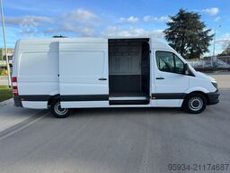 Mercedes-Benz sprinter 319