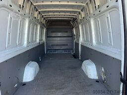 Mercedes-Benz sprinter 319