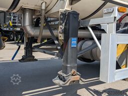 KÄSSBOHRER Ad Blue 28 cbm, BARTEC u. Vogelsang Pumpe, Funk