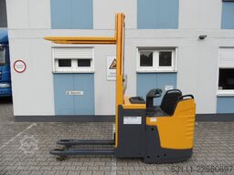 Jungheinrich ERD 220 - 2 Meter Hubhöhe - feste Plattform