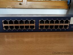 NETGEAR ProSafe 24 port gigabit s w GS724T V4