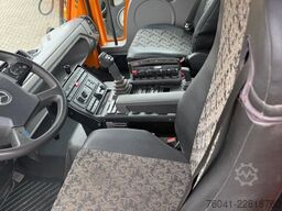 Mercedes-Benz Unimog U 427 mit Hiab Kran