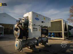 Used Watercooled chiller CARRIER 30HXC110 A0377 PEE 374 kW. 2008 yom