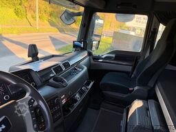 MAN TGX 33.560 6x4 Kran 21m Funk