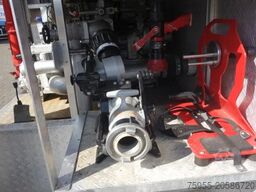 MAN 15 224-with winch 2500liter tank manual gearbox...