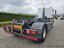 Mercedes-Benz Axor 1833
