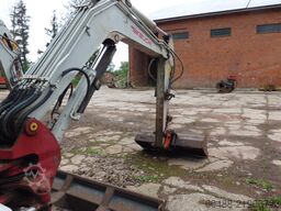 TAKEUCHI TB 250
