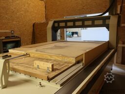 CNC INFOTEC Machining center Model: 3121