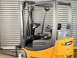Jungheinrich EFG 220 - Service Neu - Batterie 90% - 5m Hub - 2t
