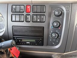 DAF LF 310 + 19T + DHOLLANDIA lift + EURO 6 + 8.21 ...