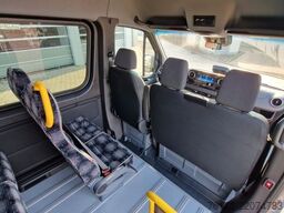 MERCEDES-BENZ 8 Sprinter Lord Light 22 Sitzer Vorlauffahrzeug