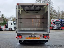 MAN TGM 12.250 Sleepercab 4x2 - Carrier Xarios 600 ...