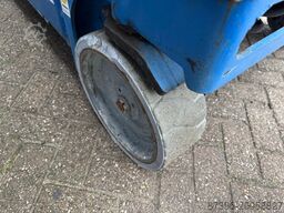 Haulotte Compact 14 Hoogwerker Schaarhoogwerker