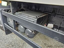 VOLVO FM330 6x2 FRIGOBLOCK Multizone Lenk u. L