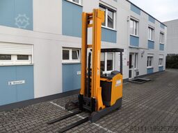 Jungheinrich ETV 214 - Batterie BJ 2023 - 8,42 m Triplex