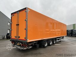 SOR Iberica SOR-S3E / Carrier Vector 1550 / Frigo / Loadlif...