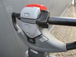 TOYOTA LPE200