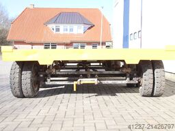 unbekannt 6100 x 2450 mm