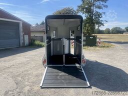 Cheval Liberté TOURING JUMPING V1 DUNKELBLAU +SATTELKAMMER