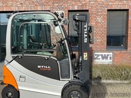 STILL RX 60-25 mit neuer Batterie