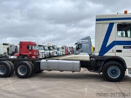 DAF XF 95.430 (EURO 3 / 10 TYRES / 6X2 / MANUAL GEA...