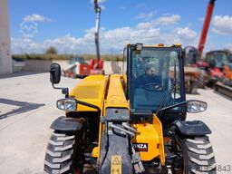 JCB 525.60