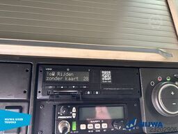 Volvo FH16 750 6x2/4 i.c.m. KWB P3 oplegger met Hiab ...