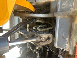 LIEBHERR L 566 T