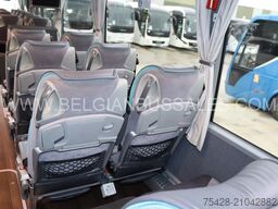 Mercedes Tourismo 17RHD / Full options / Lift