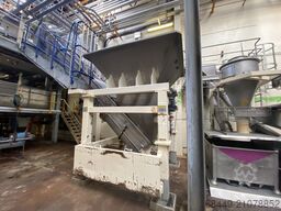 Heckmann Product aanvoerbunker + Opvoervijzel