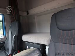 DAF CF 410 Bakwagen + Onderschuif klep