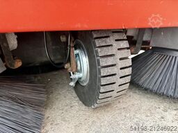 Stolzenberg Twin Top TT 1100 / E Aufsitzkehrmaschine