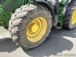 John Deere 6195M