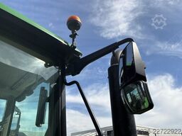John Deere 6195M