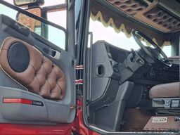 Scania T730 V8 Longline 6x2 - Show truck - Custom in- ...