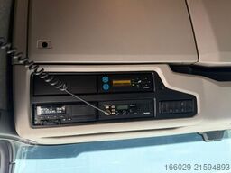 SCANIA S 580 V8 Twistlocks Schausteller